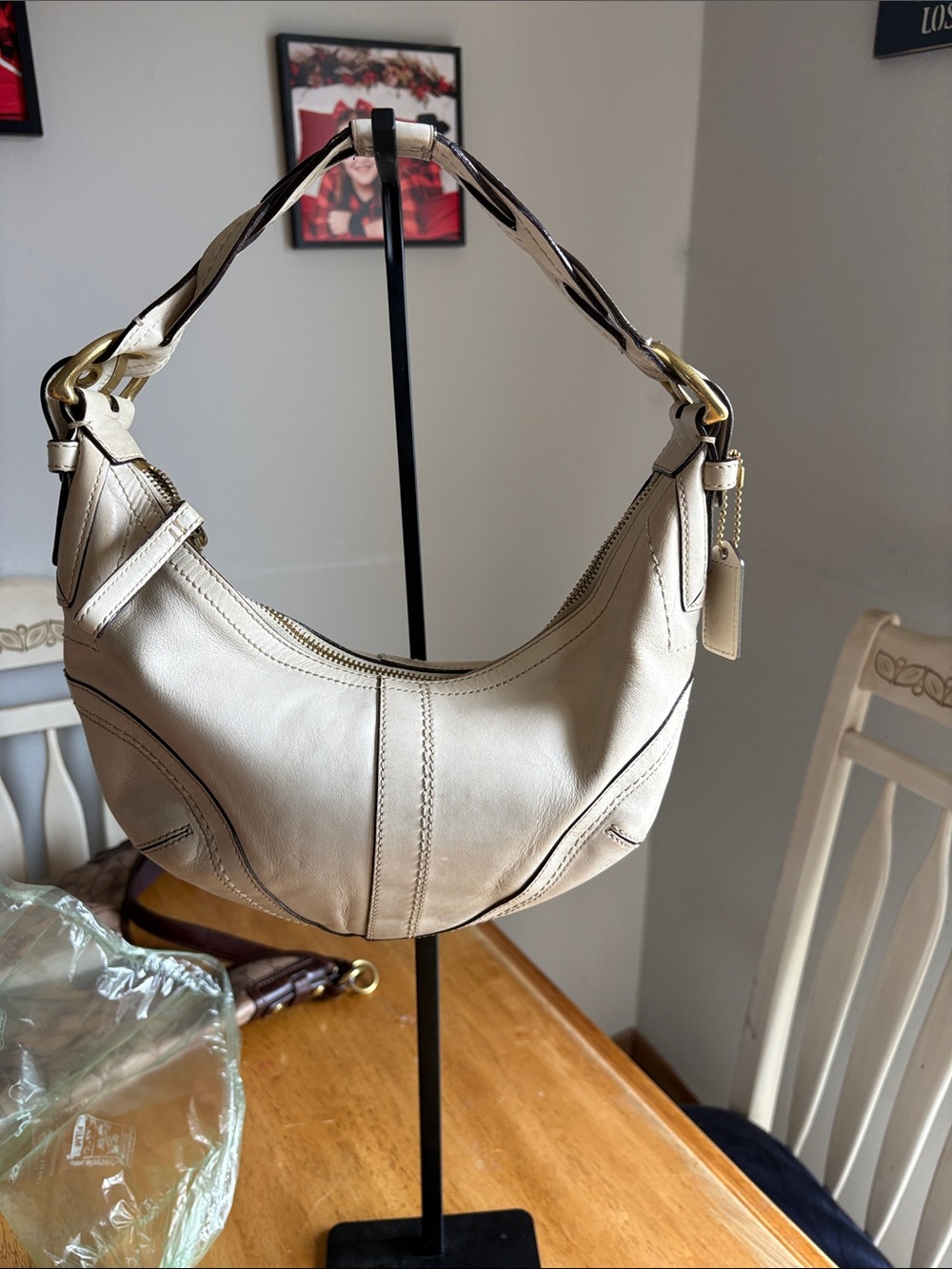 Coach 2006 cream Soho Braided strap